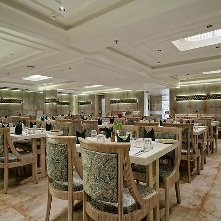 Golden Plaza Ahmedabad Exterior foto