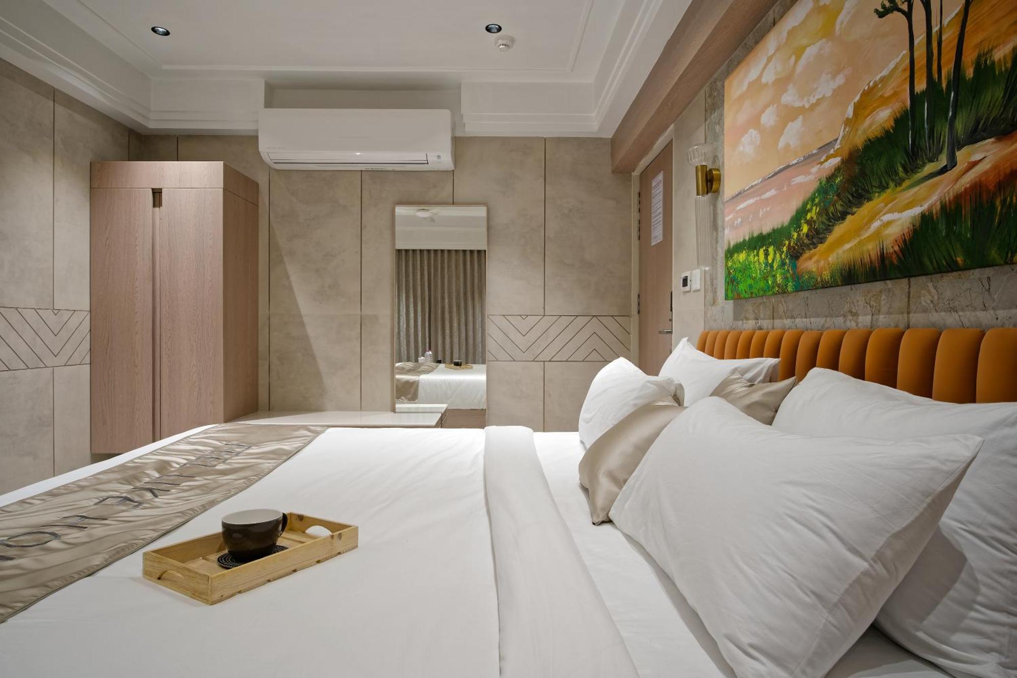 Golden Plaza Ahmedabad Exterior foto